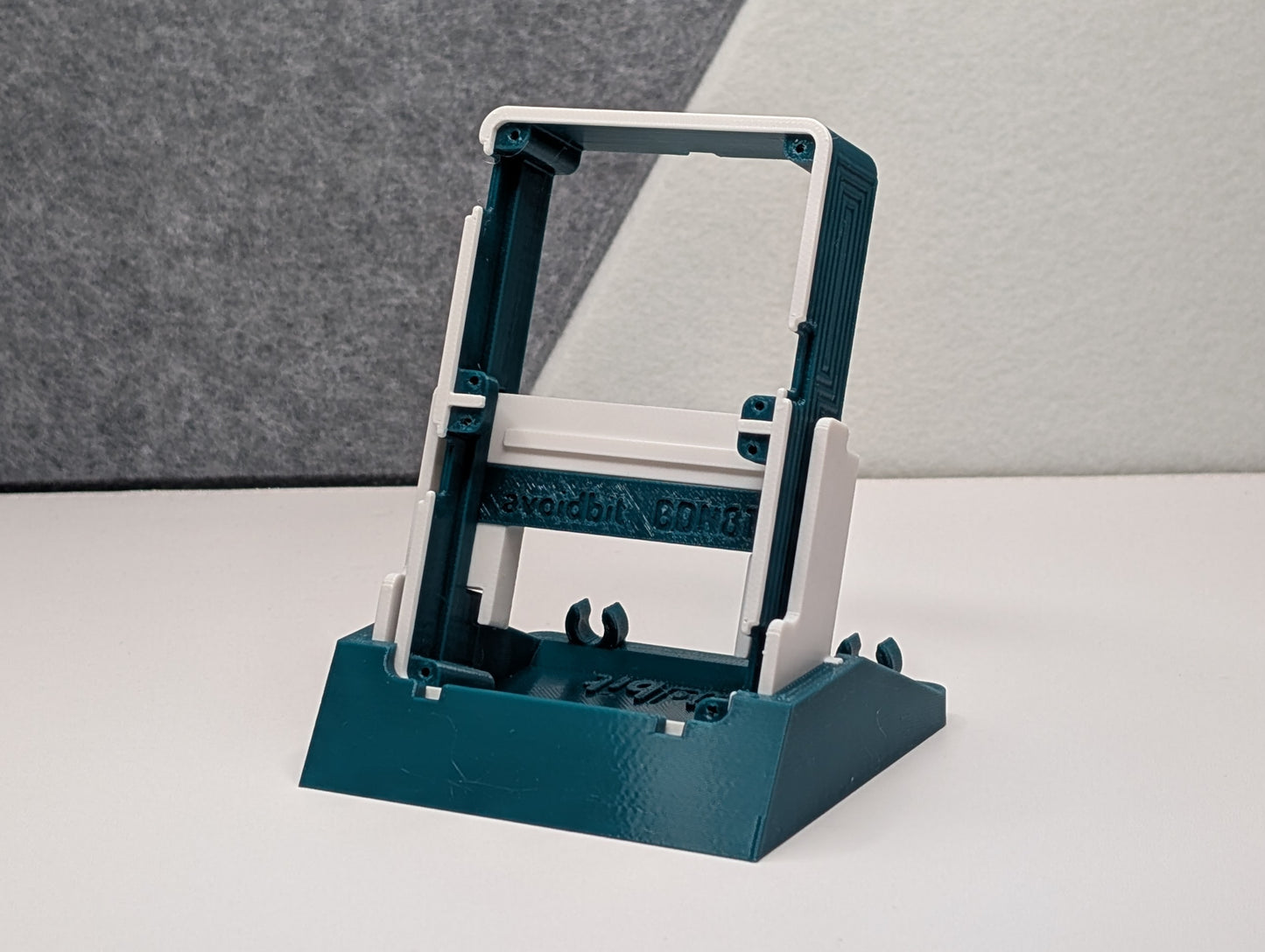 LaunchPad: BitDsk N8-T