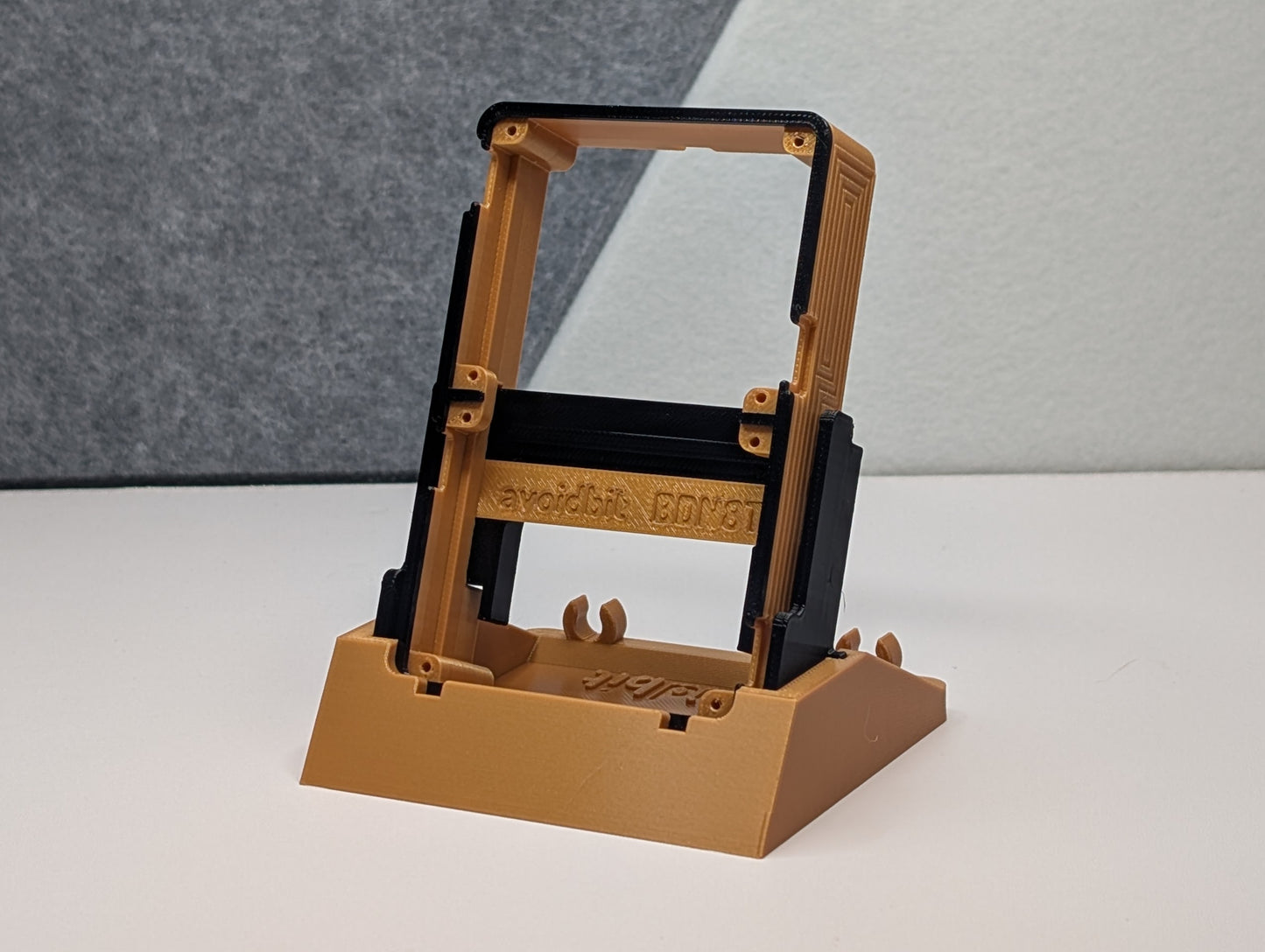 LaunchPad: BitDsk N8-T