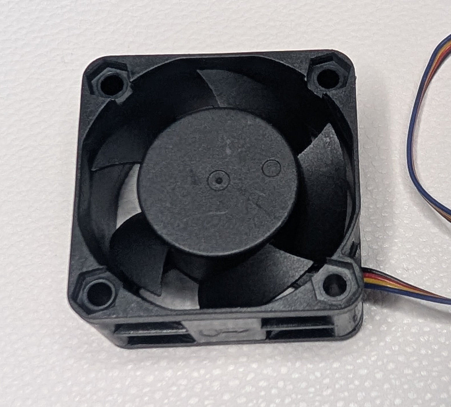 High-Speed 4020 Fan: Rev Up Your Bitaxe & Nerdaxe to 9000 RPM!